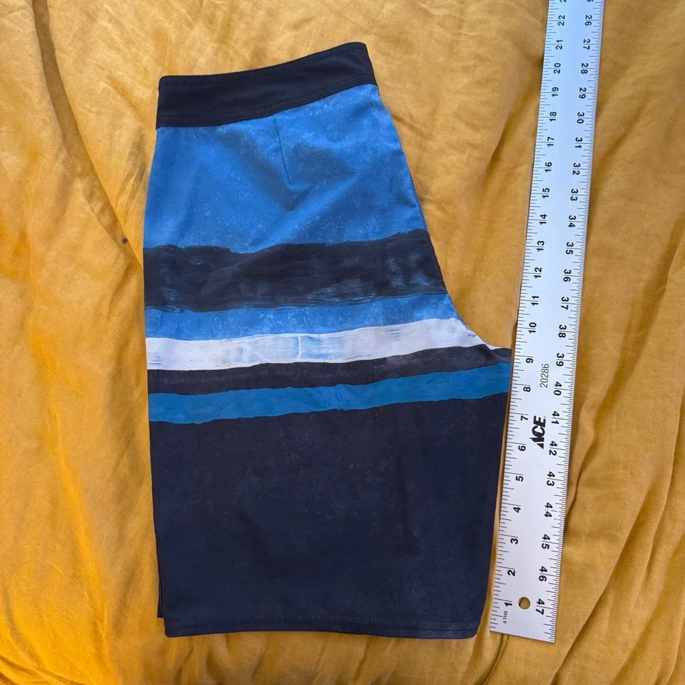 RVCA Mens 4-Way Performance Stretch Board Shorts Blue Black Striped Size 30
